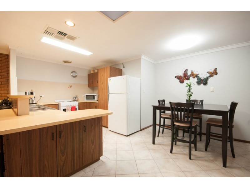 20 Allamanda Way, Forrestfield WA 6058