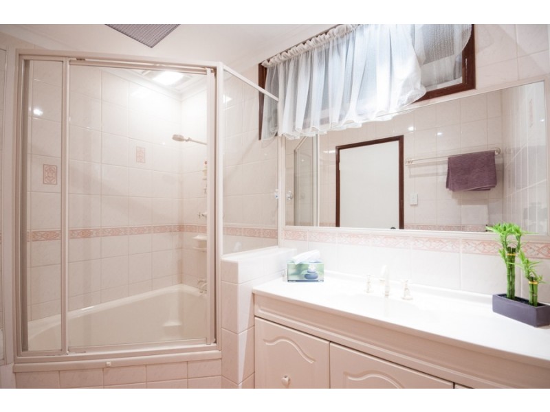 20 Allamanda Way, Forrestfield WA 6058