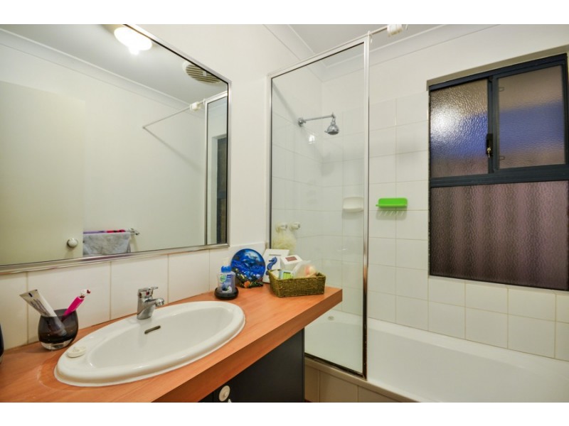 2/48 Thomas Street, Queens Park WA 6107