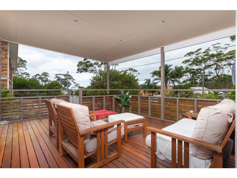 11 Denham Avenue, Denhams Beach NSW 2536