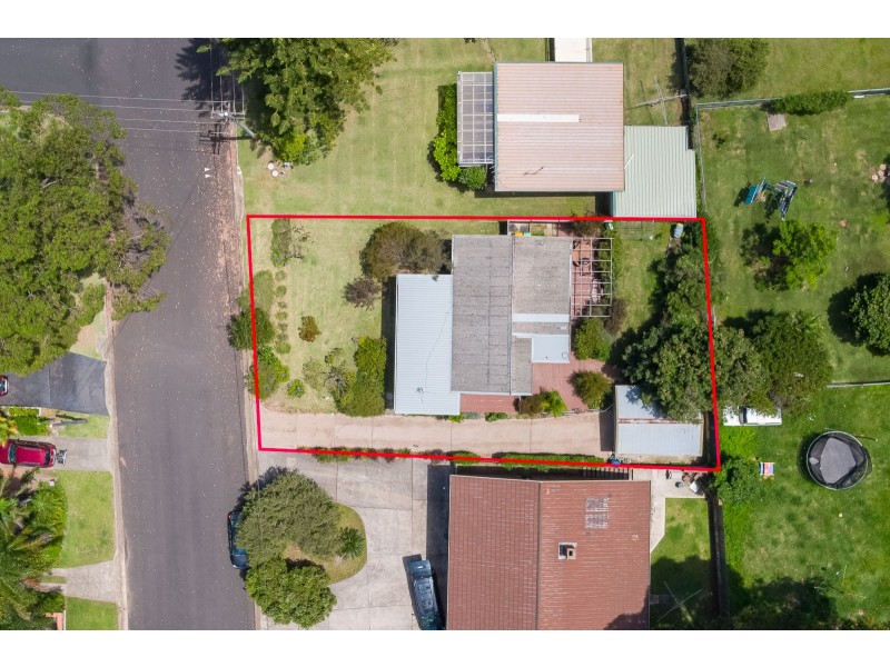 11 Denham Avenue, Denhams Beach NSW 2536