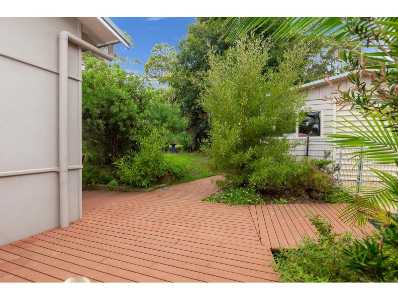 11 Denham Avenue, Denhams Beach NSW 2536