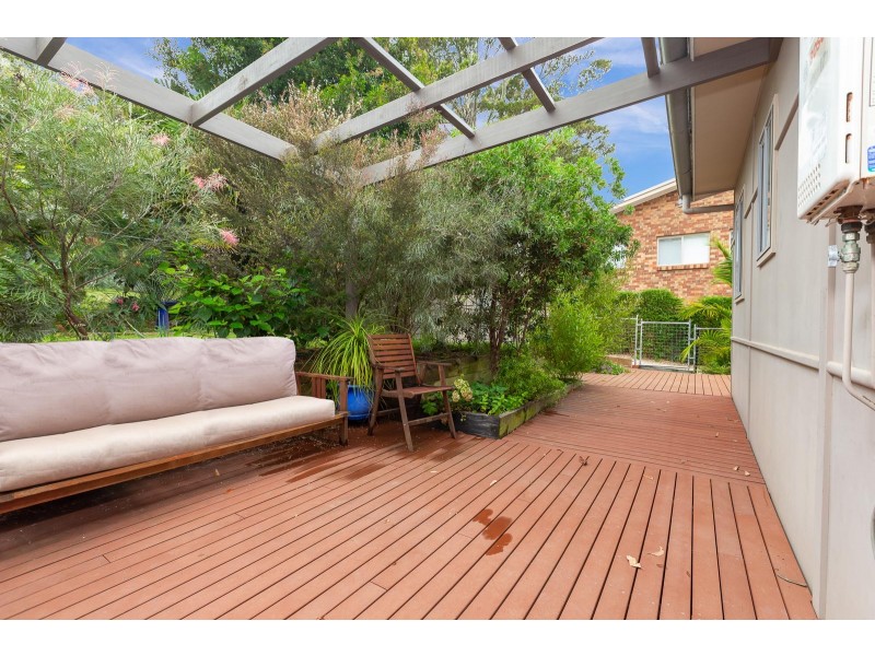 11 Denham Avenue, Denhams Beach NSW 2536