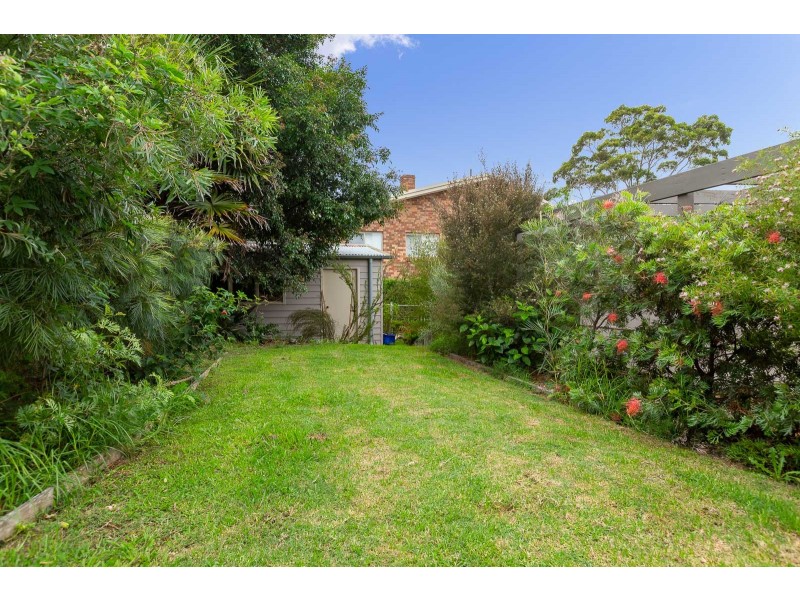 11 Denham Avenue, Denhams Beach NSW 2536