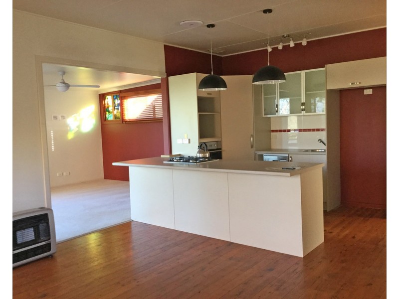 11 Denham Avenue, Denhams Beach NSW 2536