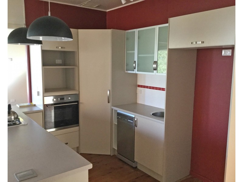 11 Denham Avenue, Denhams Beach NSW 2536