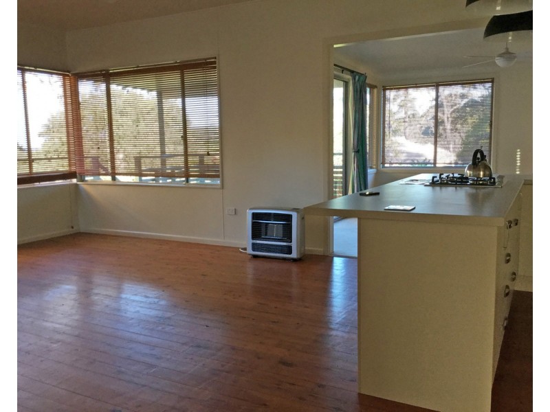 11 Denham Avenue, Denhams Beach NSW 2536