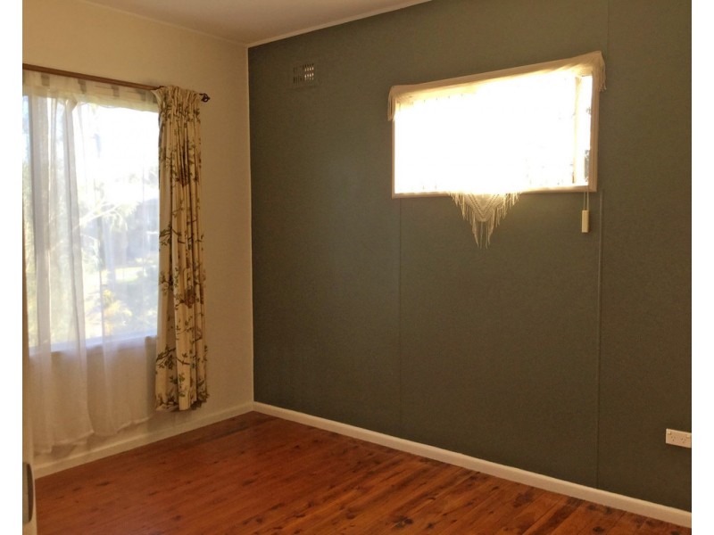 11 Denham Avenue, Denhams Beach NSW 2536