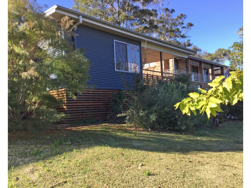 11 Denham Avenue, Denhams Beach NSW 2536