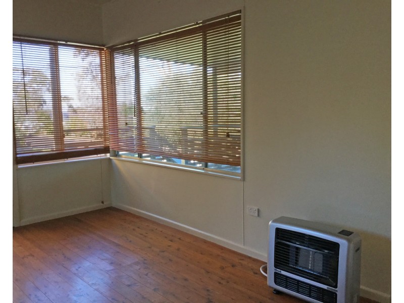 11 Denham Avenue, Denhams Beach NSW 2536
