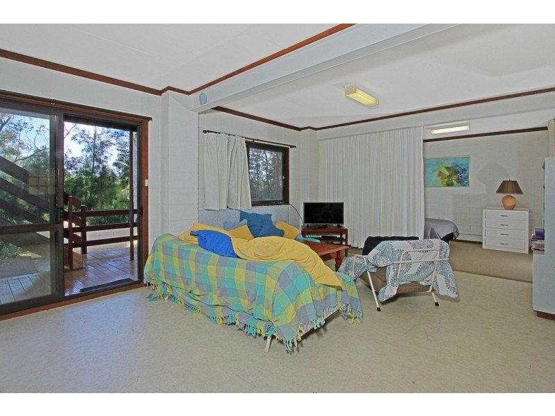 15 Annetts Parade, Mossy Point NSW 2537