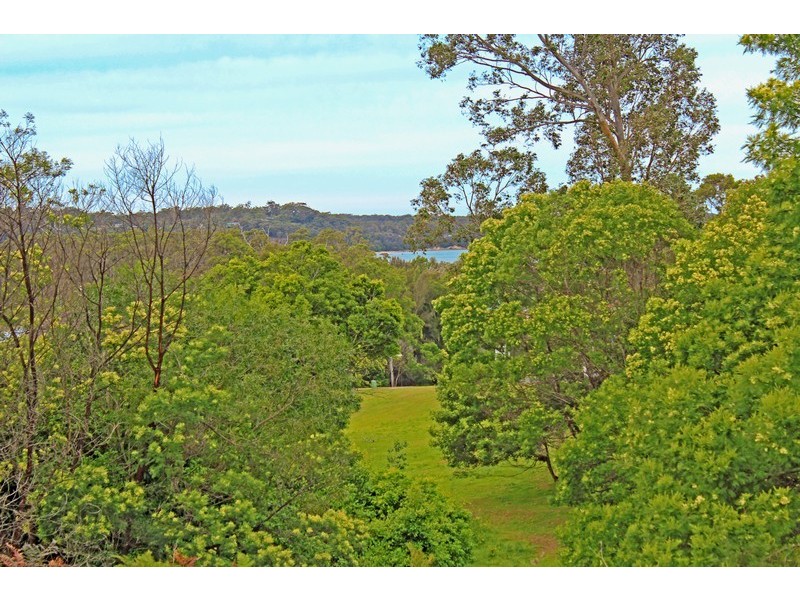 13 Mary Place, Long Beach NSW 2536