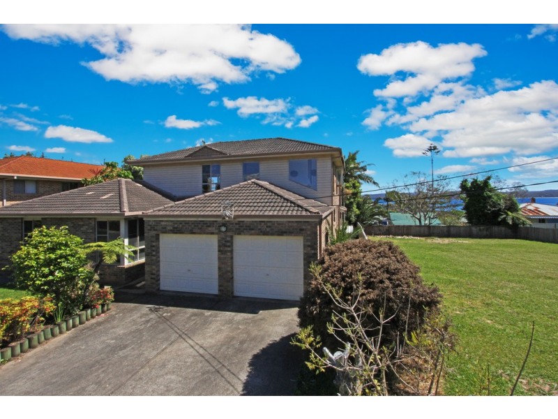 9 Wattle Crescent, Batehaven NSW 2536