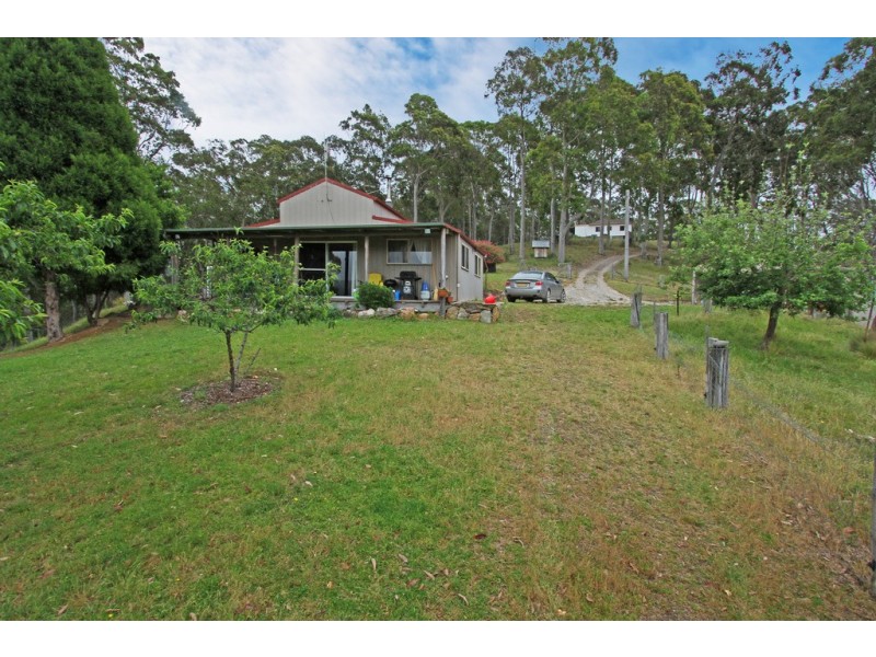 154 McCardys Creek Road, Nelligen NSW 2536