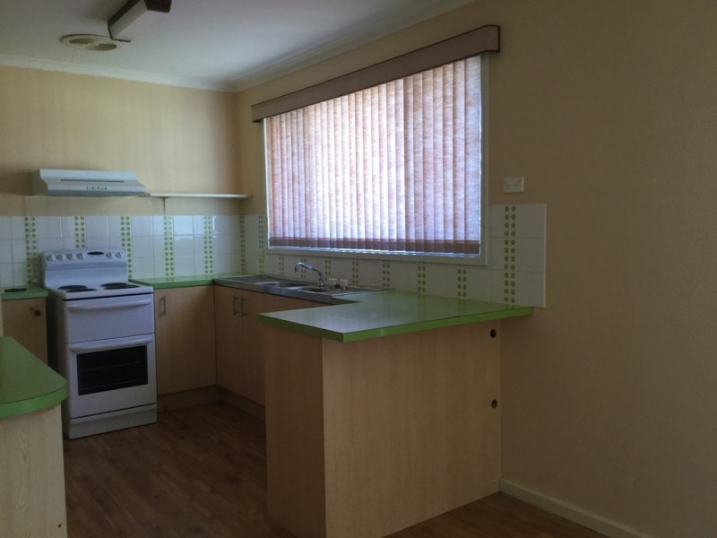 32 HILLTOP CRESCENT, Surf Beach NSW 2536