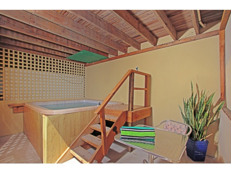 6 Lord Place, Batemans Bay NSW 2536