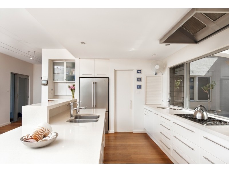 26 Bay Road, Long Beach NSW 2536