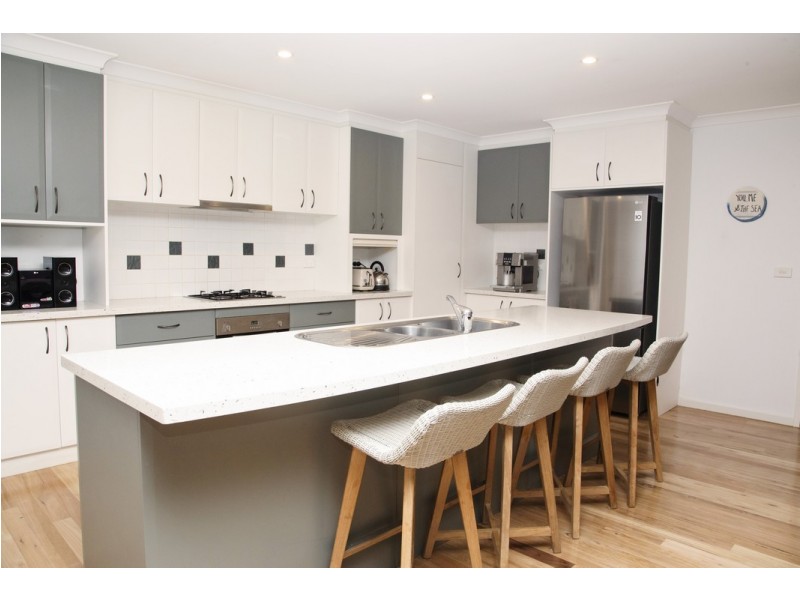 12 Bowerbird Place, Malua Bay NSW 2536