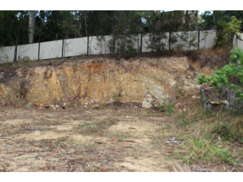 121 Country Club Drive, Catalina NSW 2536