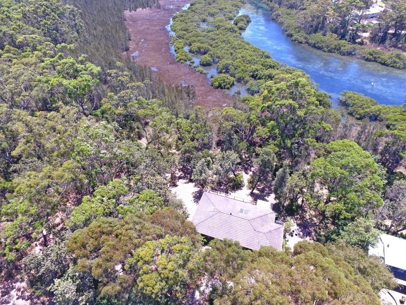 67 Candlagan Drive, Broulee NSW 2537