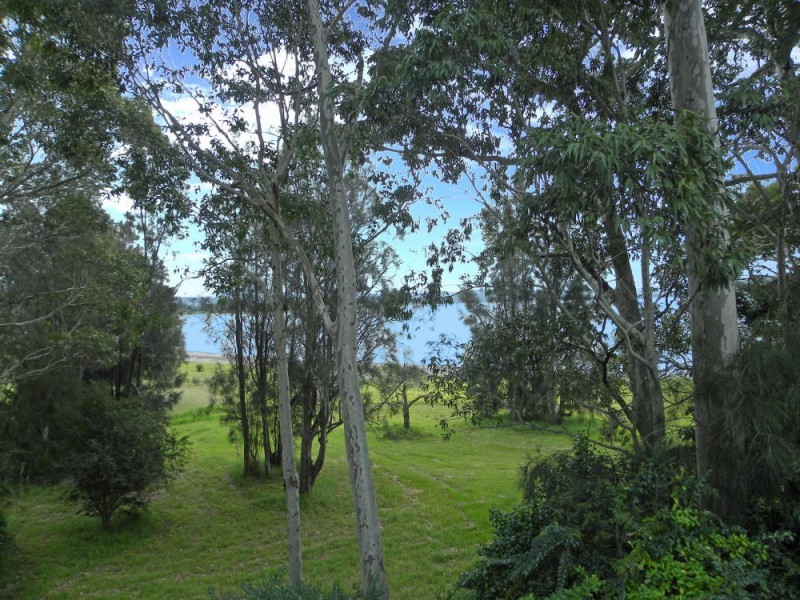 310 Beach Road, Batehaven NSW 2536