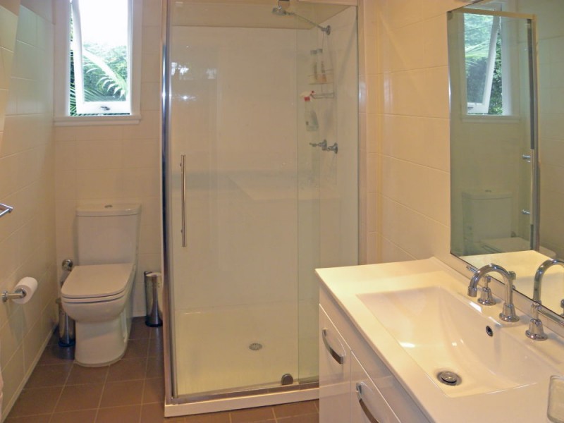 310 Beach Road, Batehaven NSW 2536