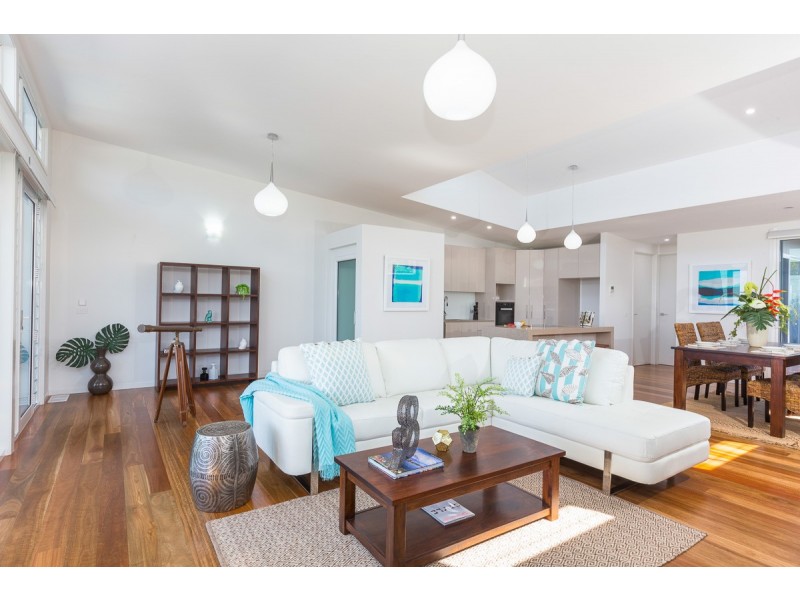 2/101 Coronation Drive, Broulee NSW 2537