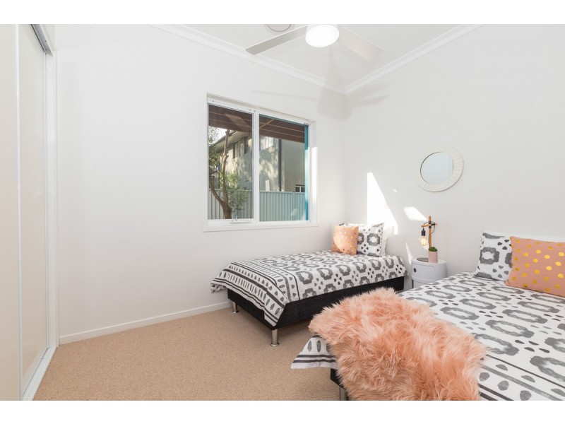 2/101 Coronation Drive, Broulee NSW 2537