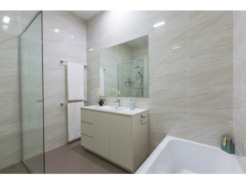 2/101 Coronation Drive, Broulee NSW 2537