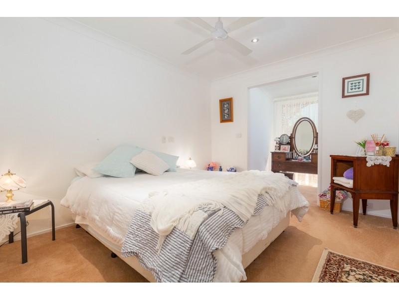 16 Christopher Crescent, Batehaven NSW 2536