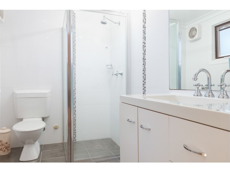 16 Christopher Crescent, Batehaven NSW 2536