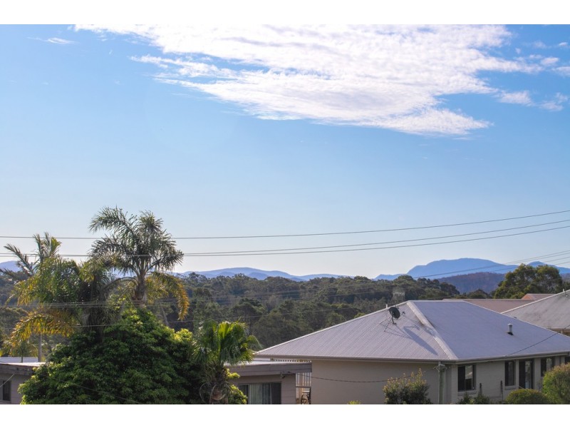 41 COUNTRY CLUB DRIVE, Catalina NSW 2536