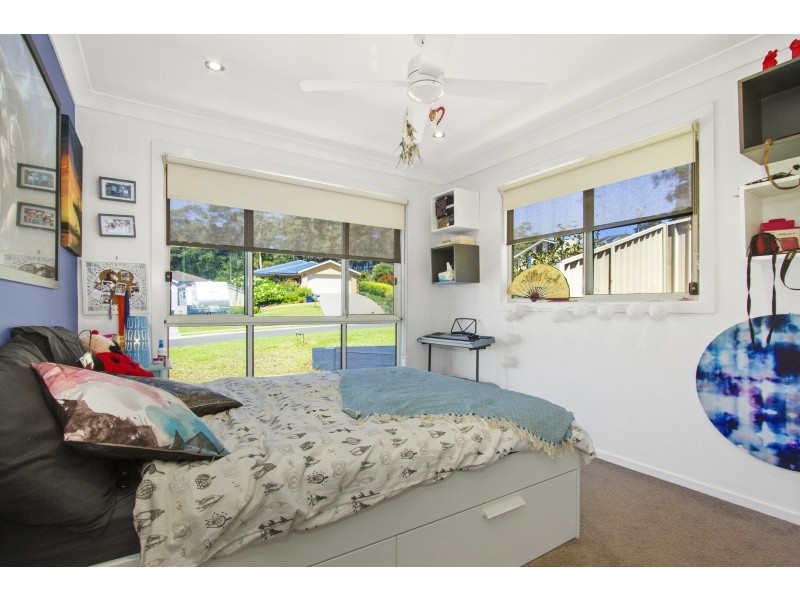 4 Luks Way, Batehaven NSW 2536