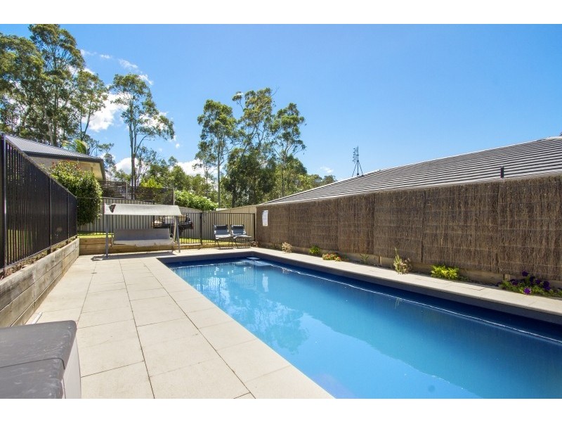 4 Luks Way, Batehaven NSW 2536