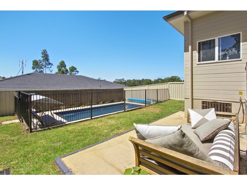 4 Luks Way, Batehaven NSW 2536