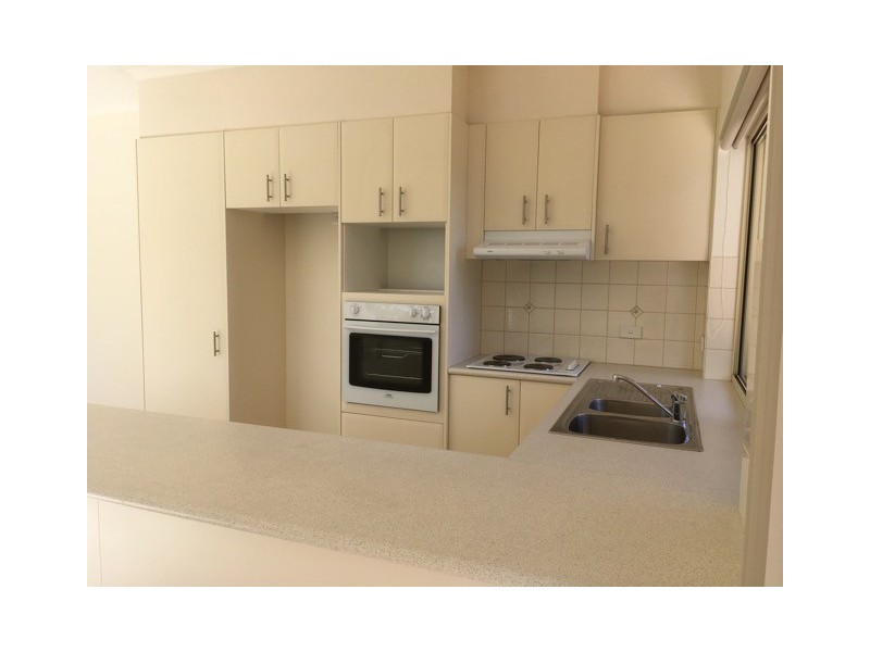 16/8 Lord Place, North Batemans Bay NSW 2536