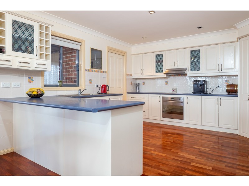 16 Coogee Street, Tuross Head NSW 2537