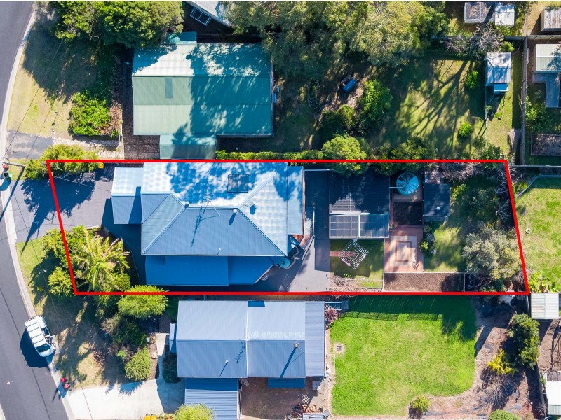 16 Coogee Street, Tuross Head NSW 2537
