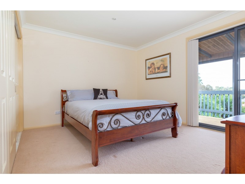 16 Coogee Street, Tuross Head NSW 2537