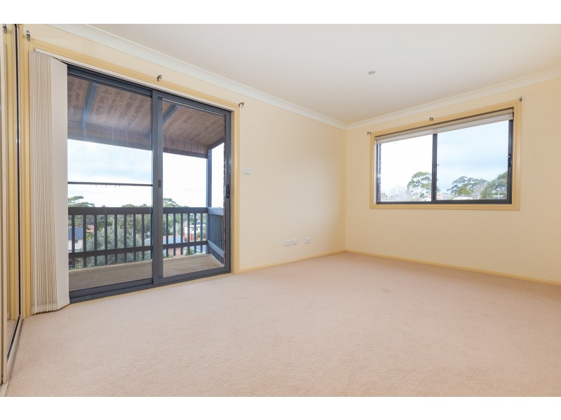 16 Coogee Street, Tuross Head NSW 2537