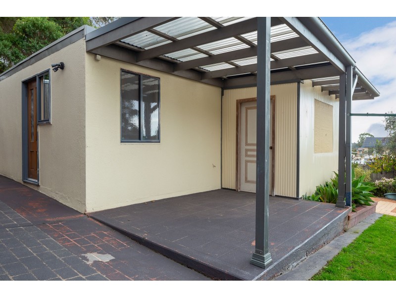 16 Coogee Street, Tuross Head NSW 2537