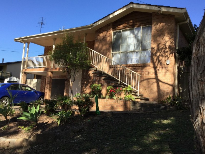 18 Surf Beach Ave, Surf Beach NSW 2536