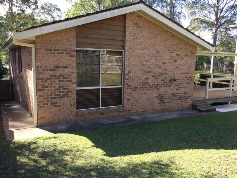 18 Surf Beach Ave, Surf Beach NSW 2536