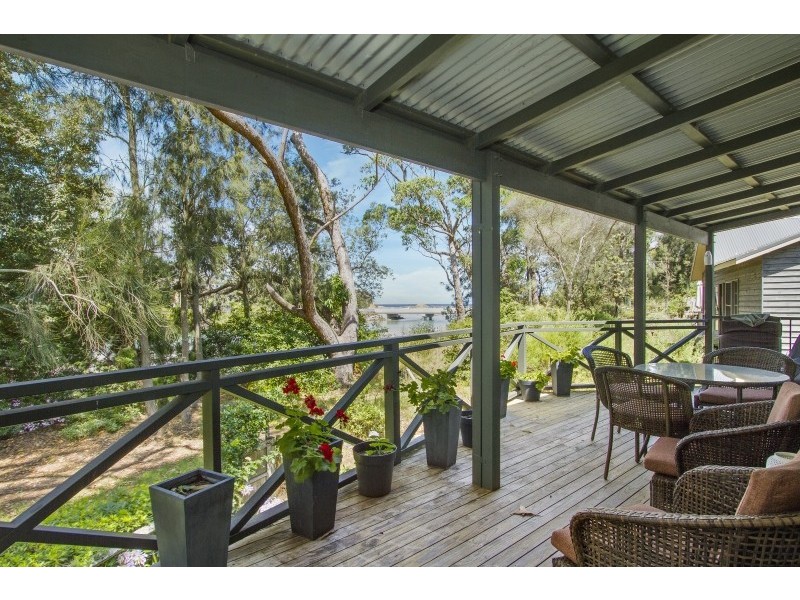 17B Candlagan Drive, Broulee NSW 2537