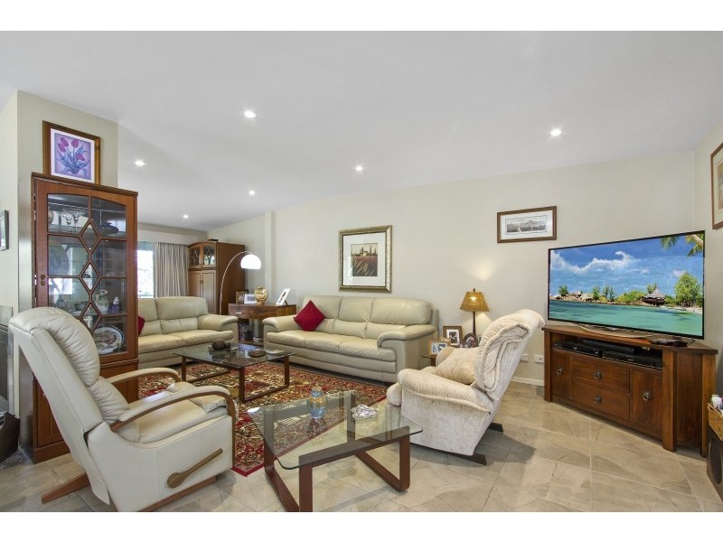 17B Candlagan Drive, Broulee NSW 2537