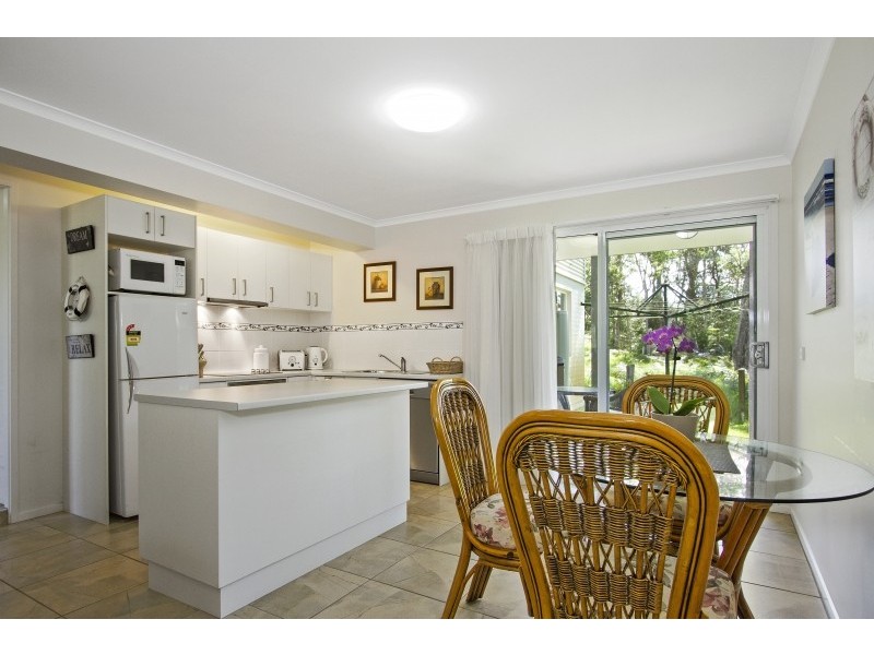 17B Candlagan Drive, Broulee NSW 2537