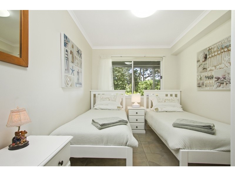 17B Candlagan Drive, Broulee NSW 2537