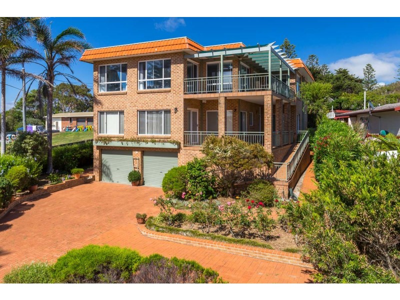 18 Monash Avenue, Tuross Head NSW 2537