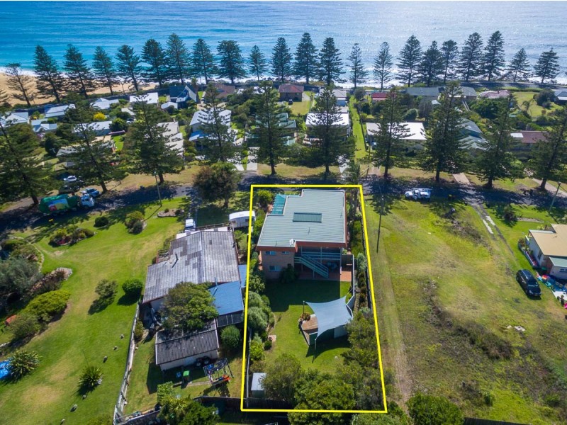 18 Monash Avenue, Tuross Head NSW 2537