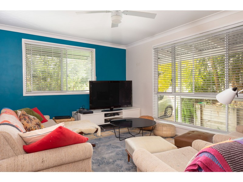 14 Pleasurelea Drive, Sunshine Bay NSW 2536